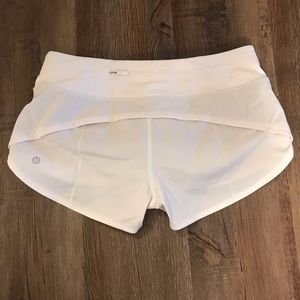 White lululemon 2.5” speed up shorts